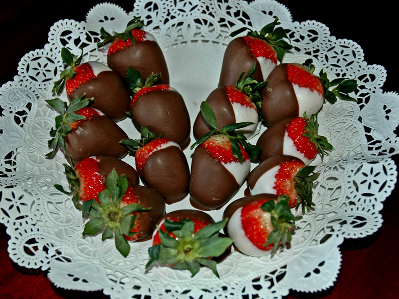 Valentine Chocolate Dipped Strawberries