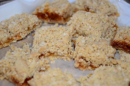 Oatmeal Apricot Bars
